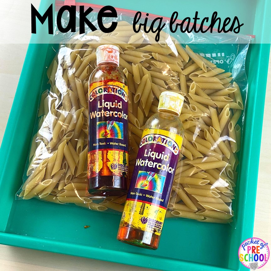 How to dye noodles for sensory play and ideas to make a mini name sensory bin! Perfect for preschool, pre-k, and kindergarten.